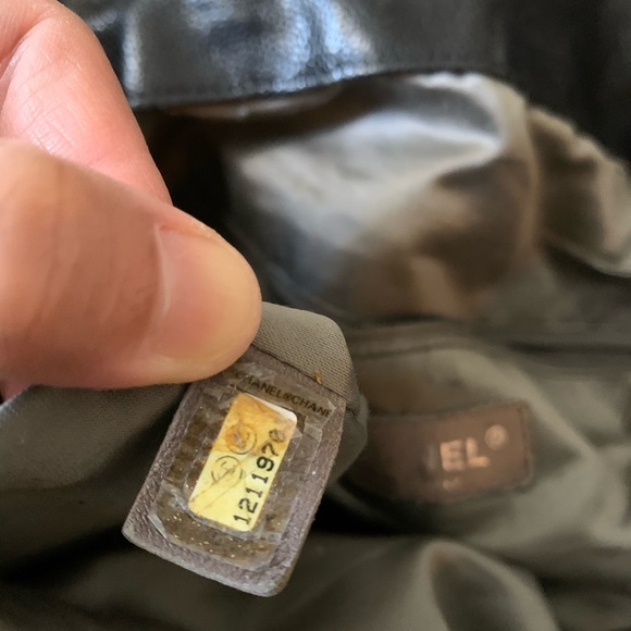 Chanel Glazed Caviar Large pocket in the city bag - Picture 10 of 10